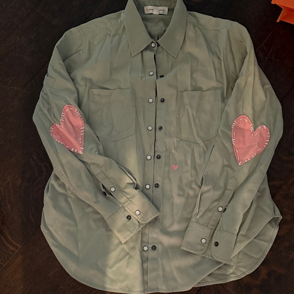 Kerri Rosenthal Green Shirt with Pink Heart Accents